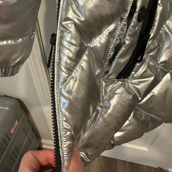 MICHAEL Michael Kors Metallic Puffer with Dark Fur Trim - Picture 6 of 7